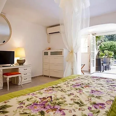 Le Pavillon De Pampelonne 4* سان تروبيه
